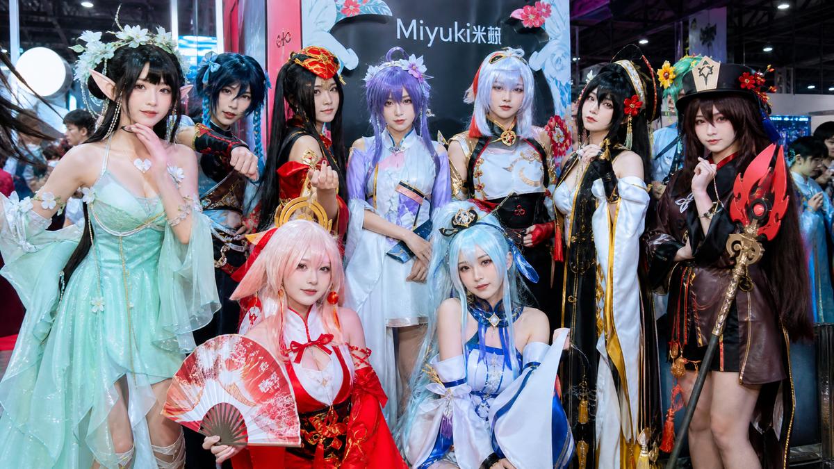 探花熟女cosplay